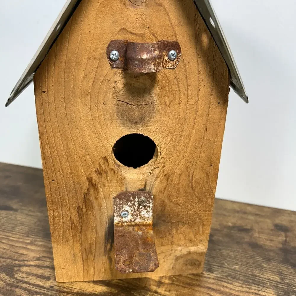 Handmade Wooden Alaska Metal License Plate Roof Bird House Wildlife Nest - Picture 3 of 9